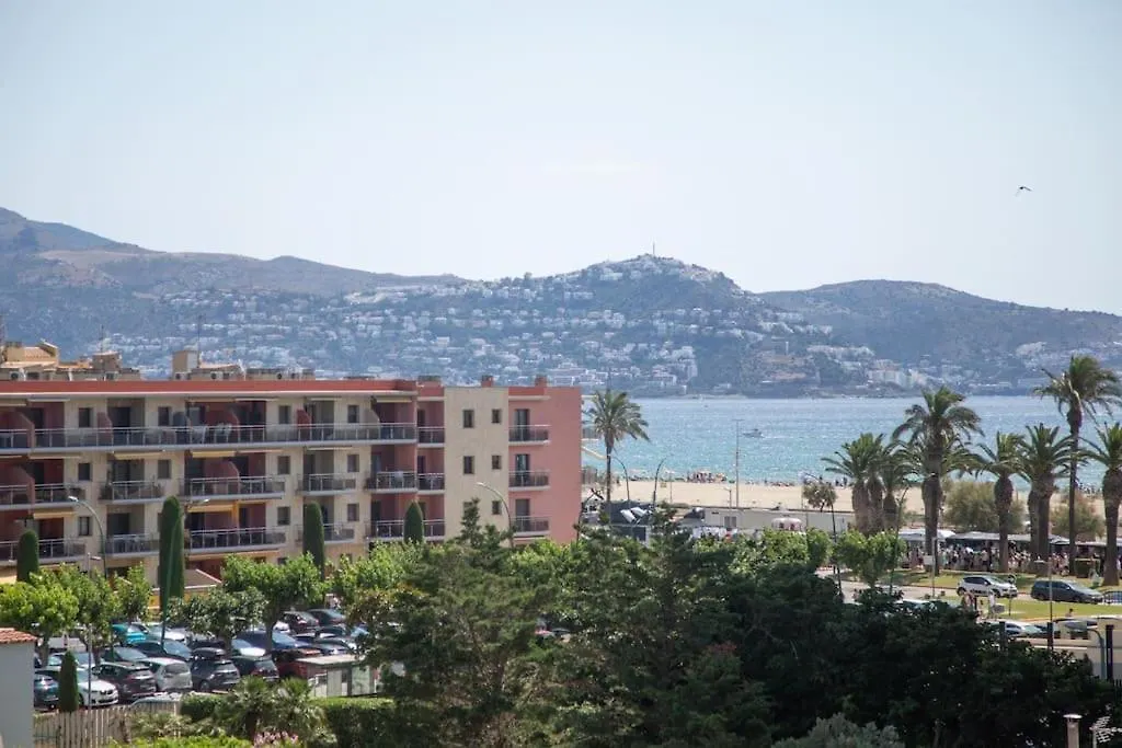 Apartamento En Empuriabrava Playa
